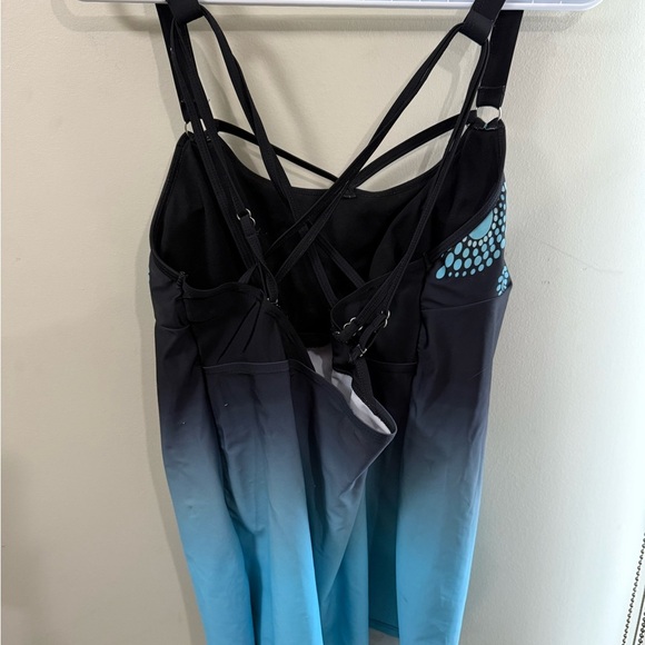 Elegant Black and Blue Women's Top - Picture 2 of 4